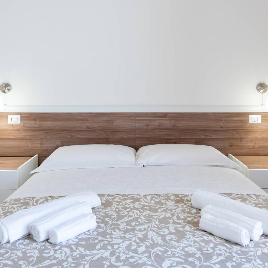 Dimora Le Volte Bed & Breakfast Lecce Dış mekan fotoğraf